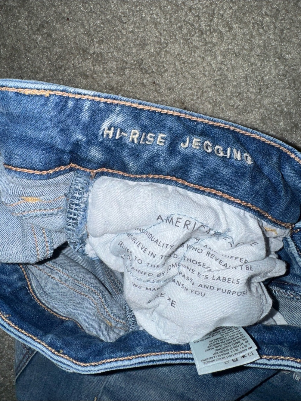 American Eagle Outfitters Light Blue Distressed Skinny Jeans - Picture 7 of 11